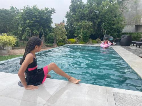 Negombo House | Canal's Edge: Family-Friendly Stay with Cozy Fireplace