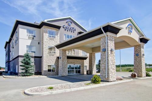 Esterhazy Hotel | Discover Canalta Hotel Esterhazy: Pet-Friendly Comfort