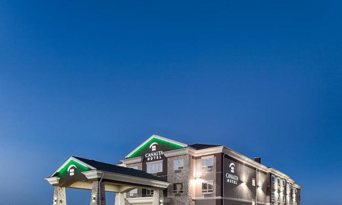 Lac La Biche Hotel | Pet-Friendly Retreat at Canalta Lac La Biche, Rated 8.8