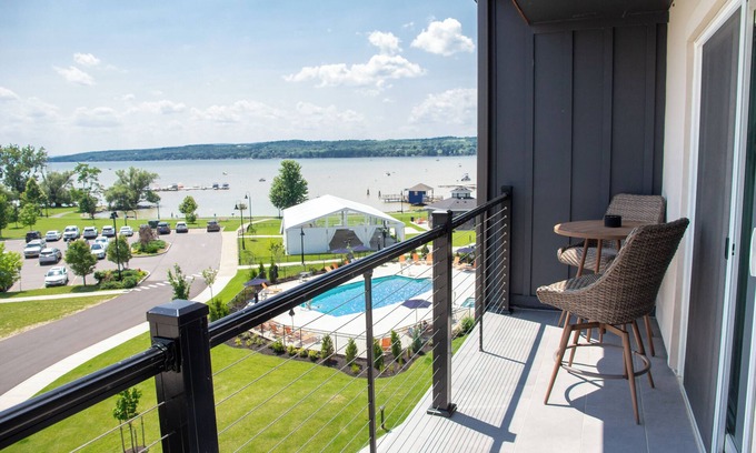 Canandaigua Condo | Canandaigua Lake Condo with Spectacular Views & Amenities
