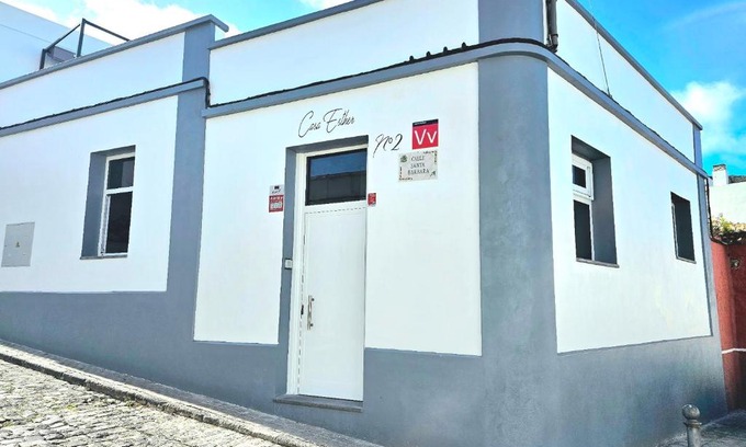 El Guincho House | Family-Friendly Casa Esther in Icod de los Vinos - Rated 9.3