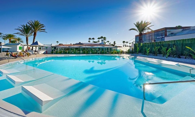 Maspalomas Resort | Relaxing Stay at Canary Garden Club with Pool & Dining