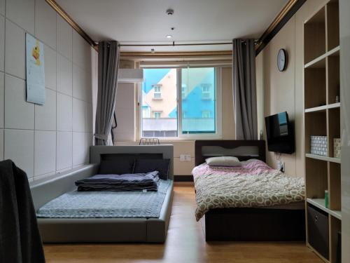 Changwon House | Budget-Friendly Stay at Canberra Town with Breakfast Included