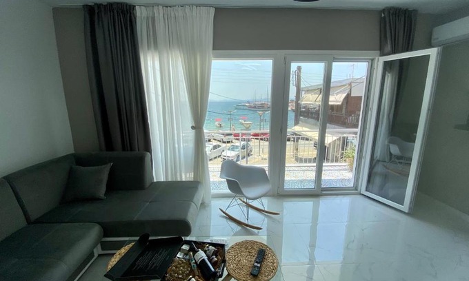 Neos Marmaras Apartment | Exceptional Candi Central Apartments: Family-Friendly Retreat