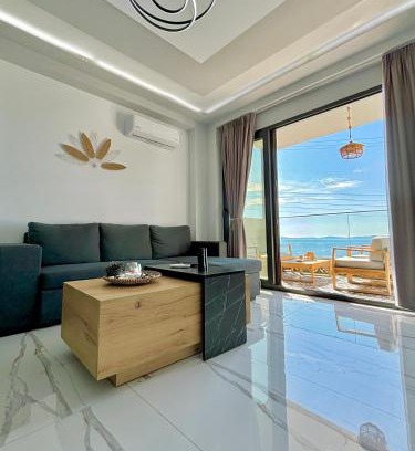 Neos Marmaras Apartment | Exceptional Candi Luxury Suites 2 - Ideal for Families