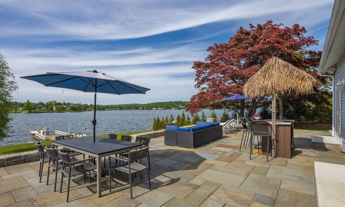 Danbury House | Experience Candlewood Lakefront: 180° Views & Pool Access