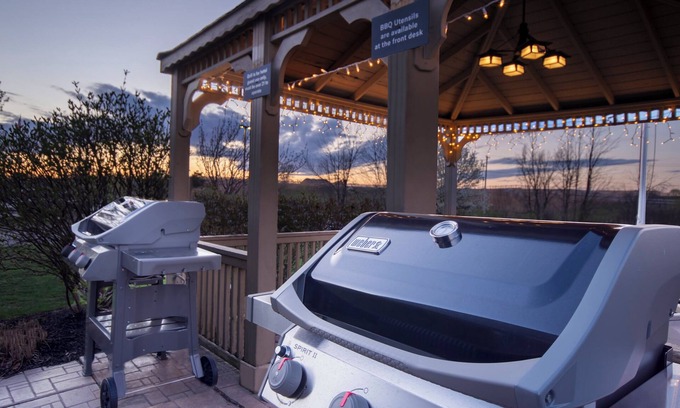 Amherst Hotel | Guest Rated: Candlewood Suites Buffalo - Amherst with Great Amenities