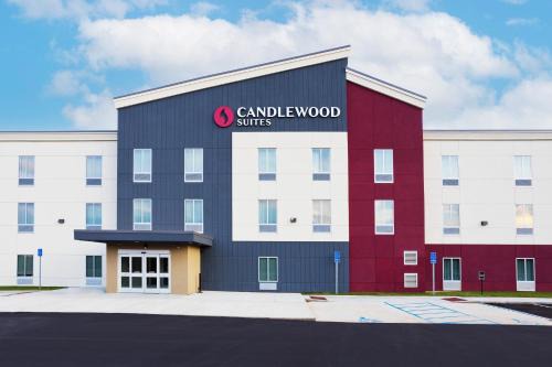 Dothan Hotel | Discover Candlewood Suites Dothan: Guest Rated 8/10