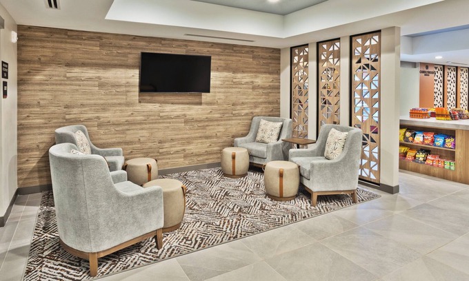 Dothan Hotel | Top-Rated Candlewood Suites Dothan with Kitchen & Accessibility