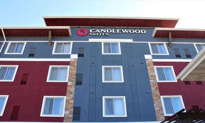 Fargo Hotel | Pet-Friendly Getaway at Candlewood Suites Fargo South