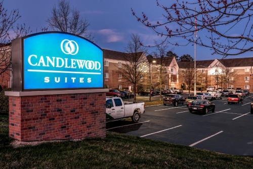 Glen Allen Hotel | Pet-Friendly Candlewood Suites Richmond West End Short Pump