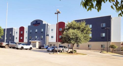 Mount Pleasant Hotel | Pet-Friendly Comfort at Candlewood Suites Mount Pleasant