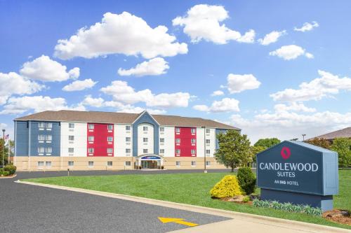O'Fallon Hotel | Comfortable Stays at Candlewood Suites O'Fallon, IL