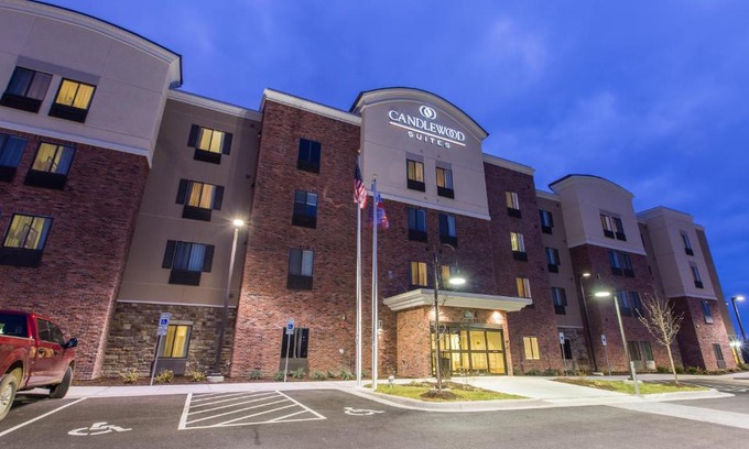 Overland Park Hotel | Pet-Friendly Candlewood Suites in Overland Park, IHG Hotel