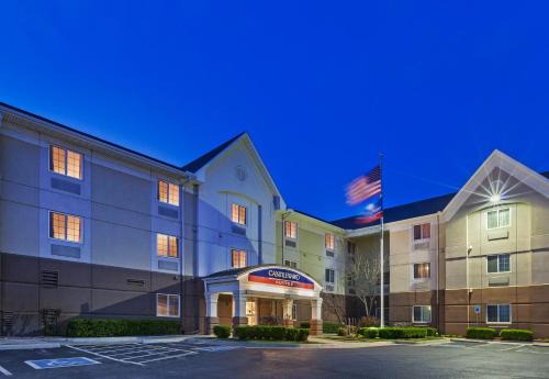 Owasso Hotel | Pet-Friendly Candlewood Suites Owasso with Great Amenities