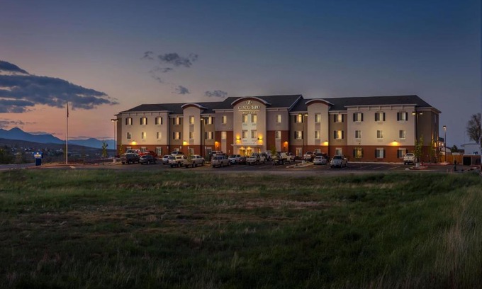 Winnemucca Hotel | Pet-Friendly Candlewood Suites Winnemucca - Rated 7.9/10