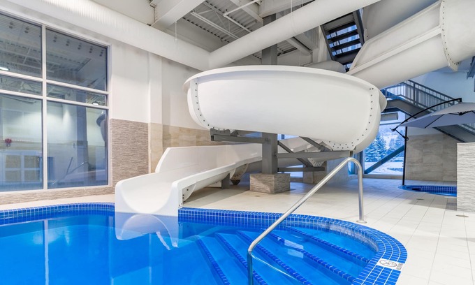 Canmore Hotel | Inviting Canmore Inn & Suites: Pool, Spa, and Family Vibes