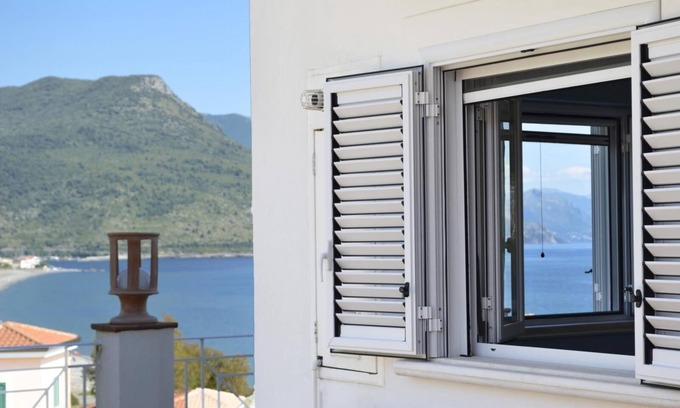 Villammare Apartment | Scenic Cannicelle Apartment with Sea View and Pool Access