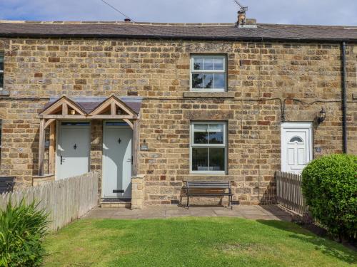Belford House | Discover Canny Cottage: 4-Star Pet-Friendly Getaway