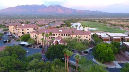 Canoa Ranch Hotel | Pet-Friendly Escape at Canoa Ranch Golf Resort