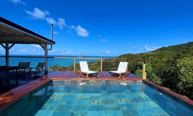 Rifflet House | Oceanfront Escape at CANOPEE VUE MER - Rated 8.8/10