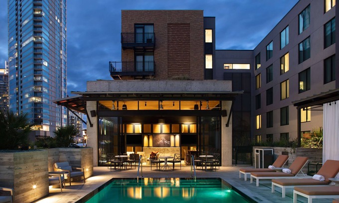 West End Hotel | Inviting Canopy by Hilton Austin Downtown with Pool & Dining