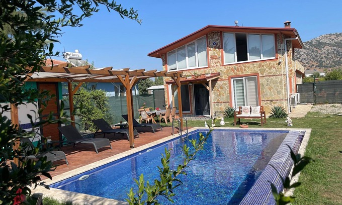 Dalyan City Center Villa | Cansu's Stonehouse in Dalyan - Stone Villa with Pool in Centre
