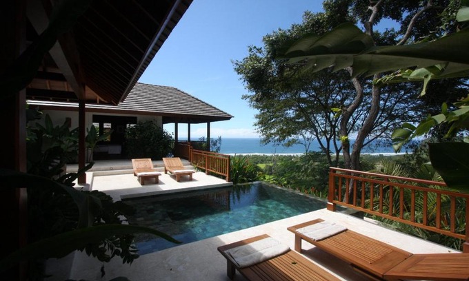 Javilla Cabin | Experience Canta La Rana: Oceanfront Views & Hot Tub