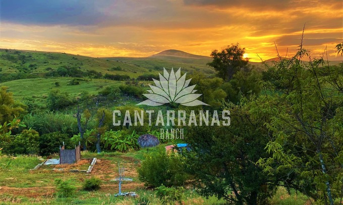 Heroica Ciudad de Ejutla de Crespo Cabin | Inviting Cantarranas Ranch: Pet-Friendly Retreat with Pool
