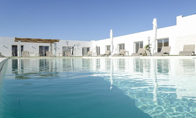 Ciro Marina Resort | Elegant Cantine De Mare Resort with Pool & Hot Tub