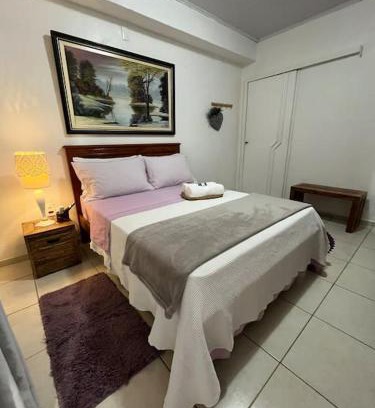Marechal Floriano House | Pet-Friendly Suíte Lavanda Cama & Café - Centro, ES