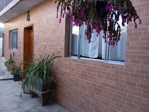Vila Loli Apartment | Casa da Esperança: Family-Friendly Retreat with 10/10 Rating
