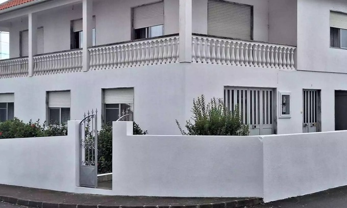 Velas Apartment | Relax at Cantinho das Japoneiras: Spa, Breakfast & Kitchen