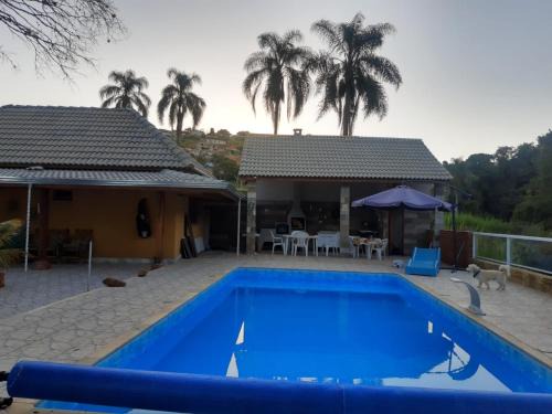 Serra Negra Ski Chalet | Relaxing Stay at Cantinho do Sossego I with Ocean Views