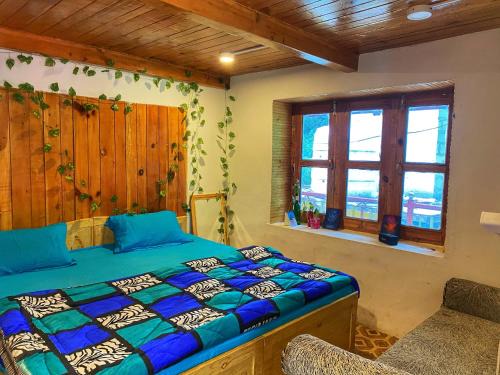 Kasol Bed & Breakfast | Cozy Canvas and Coffee: Pet-Friendly Retreat for Families
