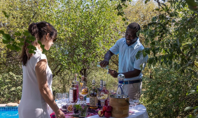 Hoedspruit Villa | Elegant Canvas Villa with Pool & Family-Friendly Amenities