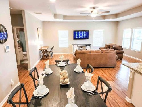 Canyon Lake Villa | Pet-Friendly Canyon Lake Oasis Steps from Boat Ramp