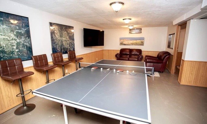 Rapid City House | Perfect Getaway Near Canyon Lake with Golf & Family Amenities