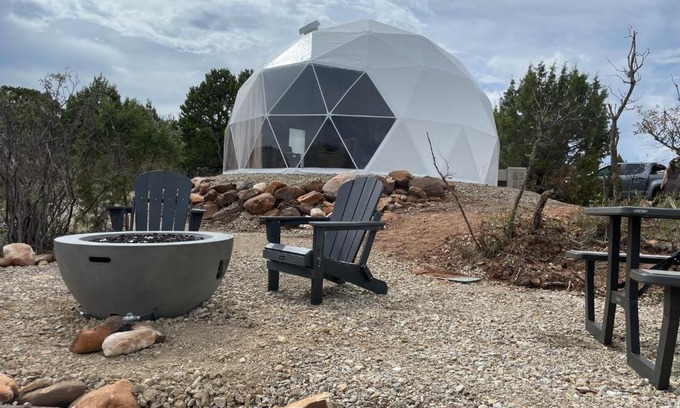Monticello Resort | Explore Canyon Rim Domes: Pet-Friendly Glamping Retreat