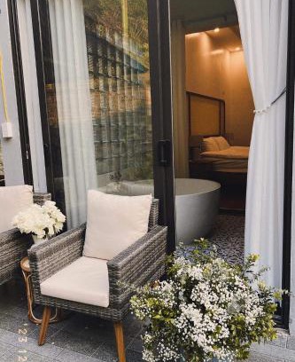 Bac Quang Hotel | Discover Cao Son Hotel: Pet-Friendly with Pool Access