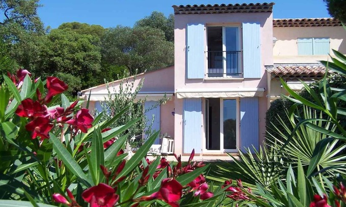 Les Issambres Villa | Cap Émeraude 634 Mazet: Family-Friendly Retreat with Pool