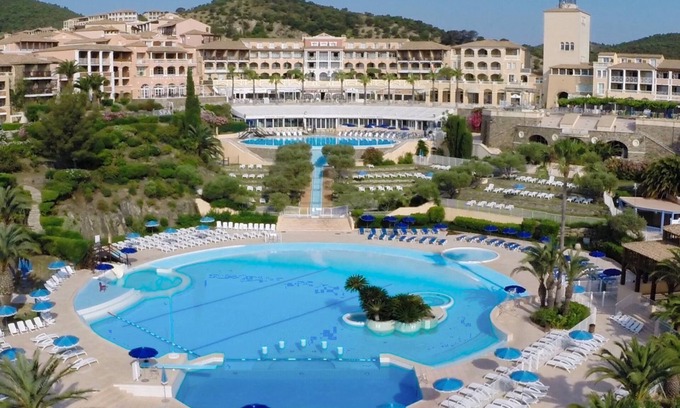 Cap Esterel Apartment | Cap Estérel: Air-Conditioned Apartment with Ocean Views