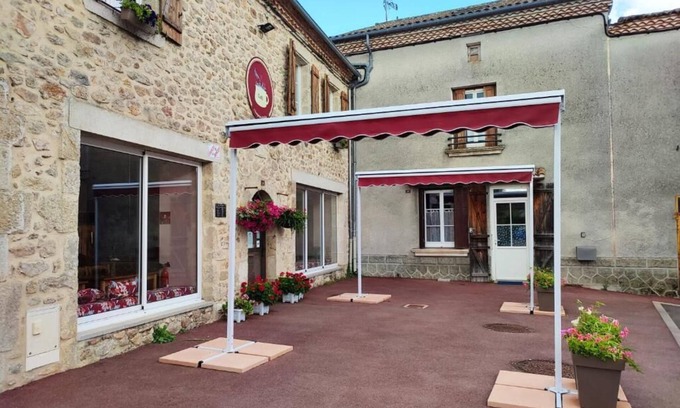 Champniers-et-Reillac House | Relax at Cap Nature: Family-Friendly Retreat with Spa