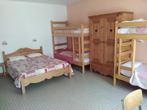 Guillestre Hotel | Cozy Cap Verb Guillestre: Family-Friendly with Great Amenities