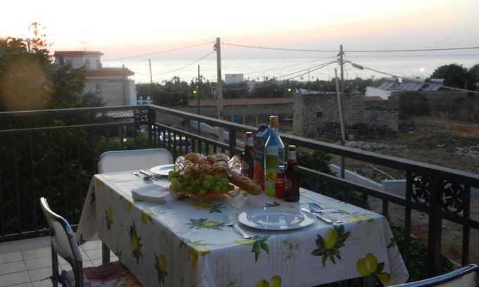 Capaci Apartment | Sea View Apartment Just 150m from the Beach, Rated 10/10
