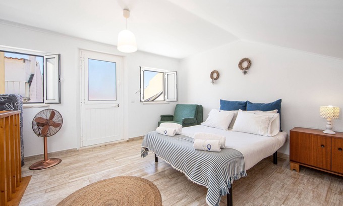 Costa de Caparica Apartment | Exceptional Caparica Beach Apartment with Ocean View & Spa