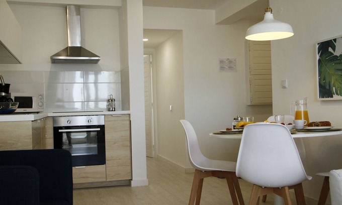 Costa de Caparica Apartment | Cozy One-Bedroom Apartment with Balcony by Costa da Caparica Beach