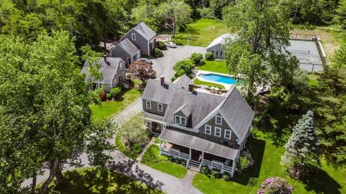 East Sandwich House | Cape Cod Estate - Pool, Tennis, Game Barn, Sleeps 20