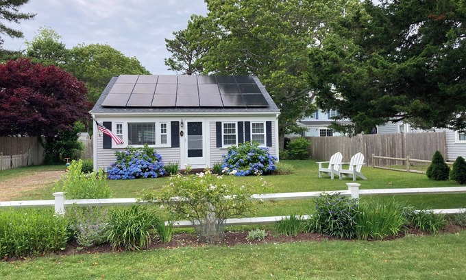 West Yarmouth Cottage | Book Your Cape Cod Getaway with Private Beach Access!