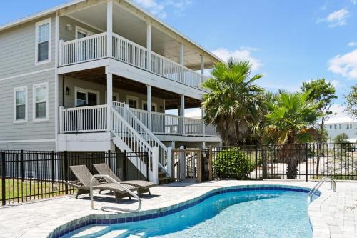 Seagrass House | Escape to Cape Dreamin' – Family-Friendly Getaway